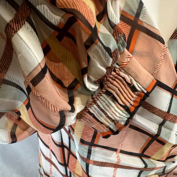 CAbi whist blouse in pastel painted plaid size medium - Picture 8 of 12